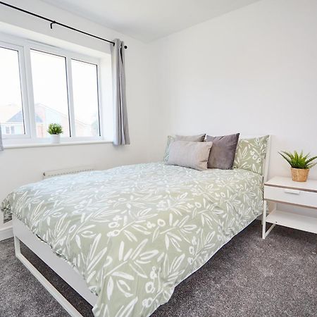 Cosy,Modern And Relaxing 3 Bedroom House With Parking Manchester Eksteriør billede