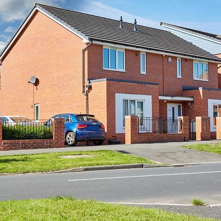Cosy,Modern And Relaxing 3 Bedroom House With Parking Manchester Eksteriør billede